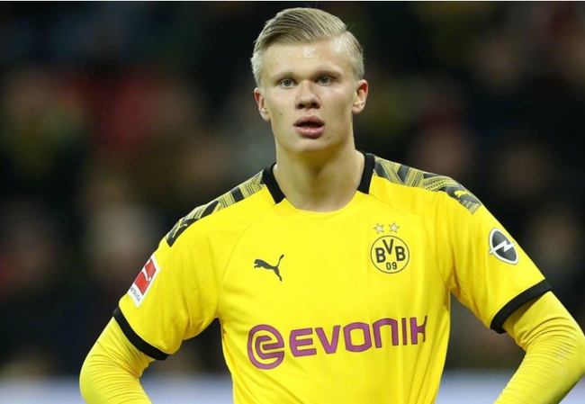 皇马客战赫罗纳：姆巴佩搭档维尼修斯，贝林厄姆、居莱尔出战（皇马做客赫罗纳：姆巴佩联手维尼修斯，贝林厄姆与居莱尔同场亮相）