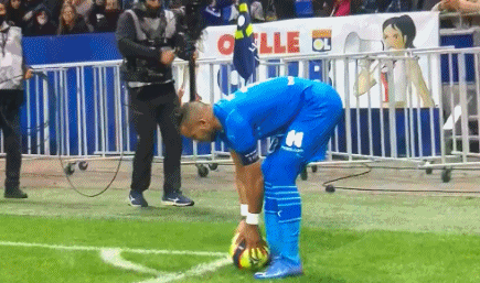 富安健洋：我的身体情况没有好转，但我不会退役的（富安健洋：尽管身体未见好转，我不会选择退役）