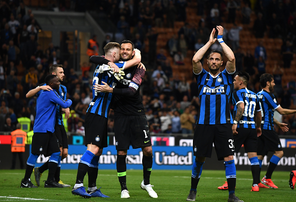 萨拉赫离队未定，利物浦力挺主帅，阿隆索未与红军接触（萨拉赫去留未明，利物浦力保现帅，阿隆索尚未与红军接触）