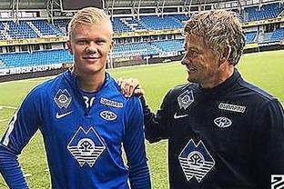 媒体人：玉昆接近签约前浙江队主帅乔迪，还相中一名巴西前腰