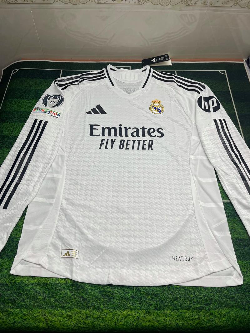 天空：水晶宫认为只有利物浦可能会在冬窗尝试买格伊（天空体育：水晶宫称今冬或仅利物浦会尝试签下格伊）