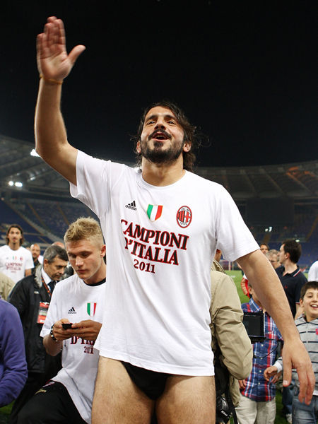 西蒙尼获第60场欧冠胜利，与克洛普并列主教练胜场榜单第7（西蒙尼欧冠执教60胜，追平克洛普并列主帅胜场第七）