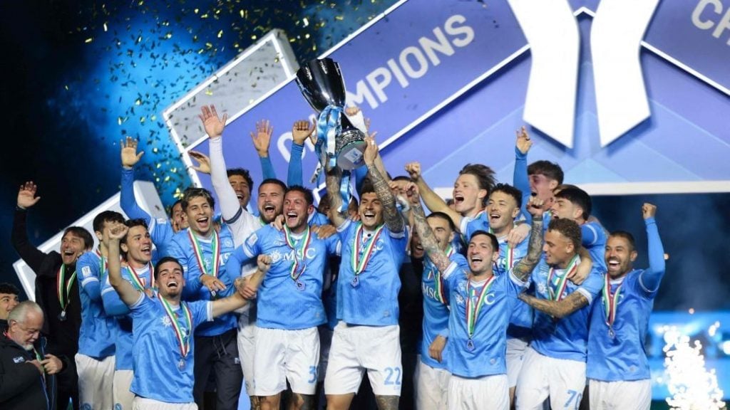 中外选手同台竞技！内蒙古国际大众短道速滑公开赛鸣枪（内蒙古国际大众短道速滑公开赛开幕！中外冰上健儿同场角逐）