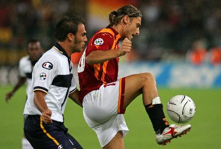 小米林：扑点靠的是直觉；卢卡库很重要，希望伤员都尽快归队（小米林：点球扑救靠本能；卢卡库至关重要，盼伤员早日回归）