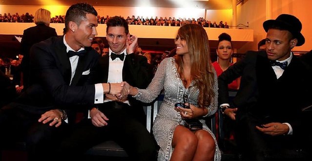 奥尔莫：巴萨更衣室氛围没变化，我们对弗里克的哲学充满信心（奥尔莫：巴萨更衣室氛围未变，球队对弗里克理念有信心）